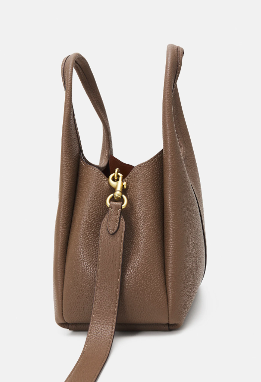 COACH LANA SHOULDER BAG 23